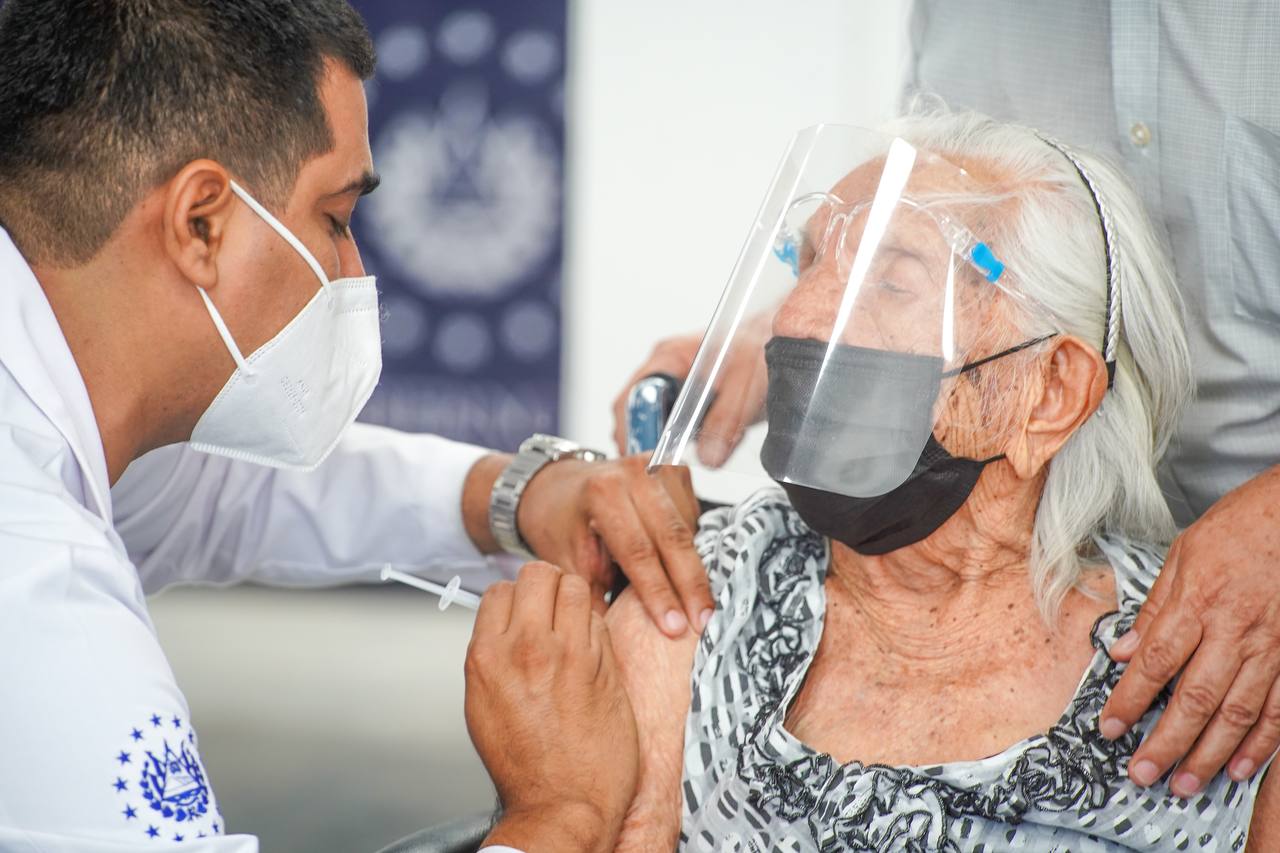 El Salvador roza el medio millón de vacunas aplicadas contra el Coronavirus el-salvador-roza-el-medio-millon-de-vacunas-aplicadas-contra-el-coronavirus